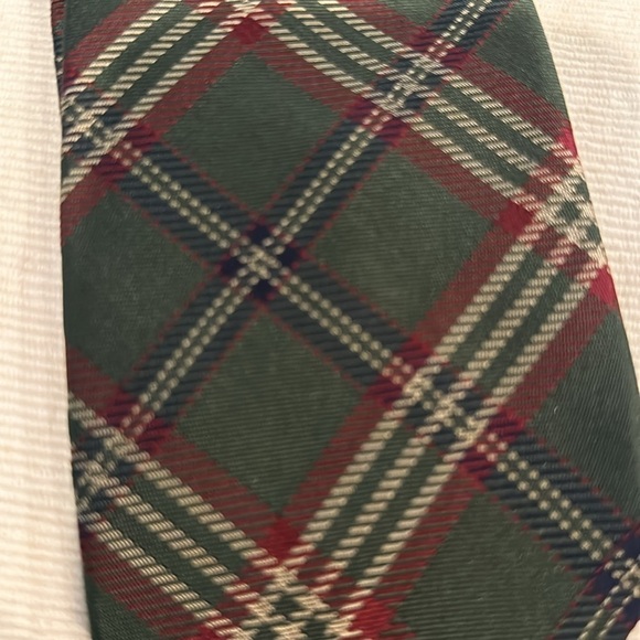 Brooks Brothers Plaid Holiday Silk Tie - Picture 9 of 9